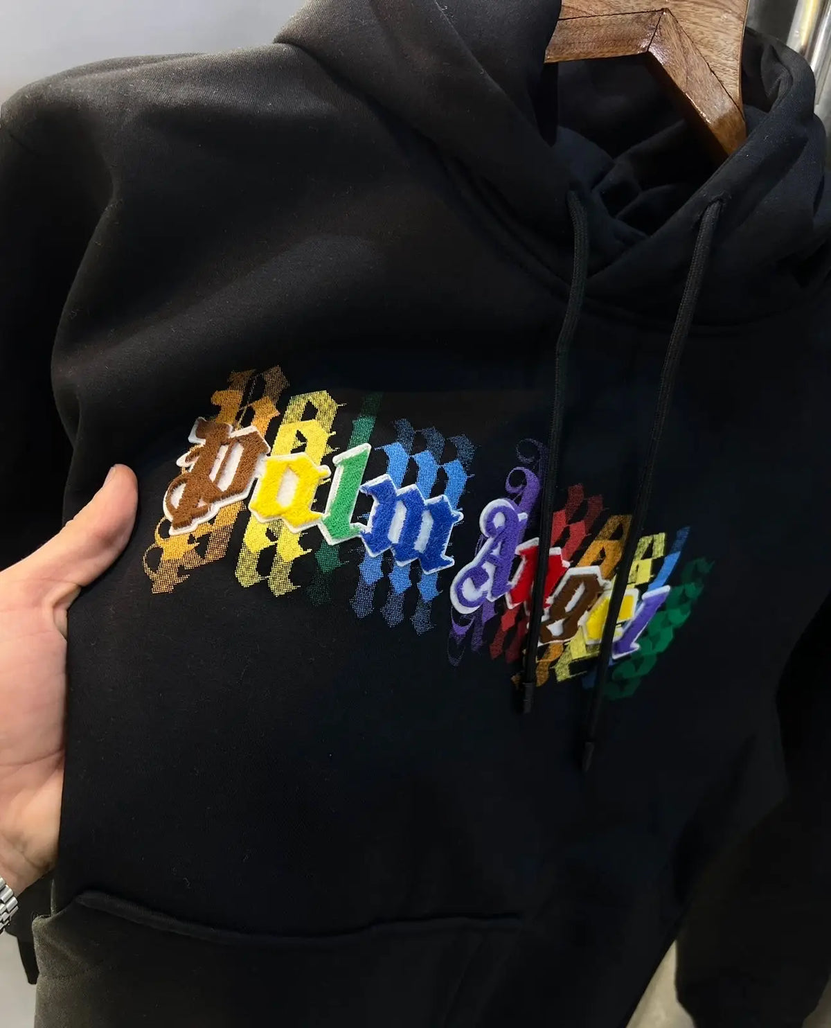 Palm Angels Black EmBOS5.. e Logo Imported Hoodie
