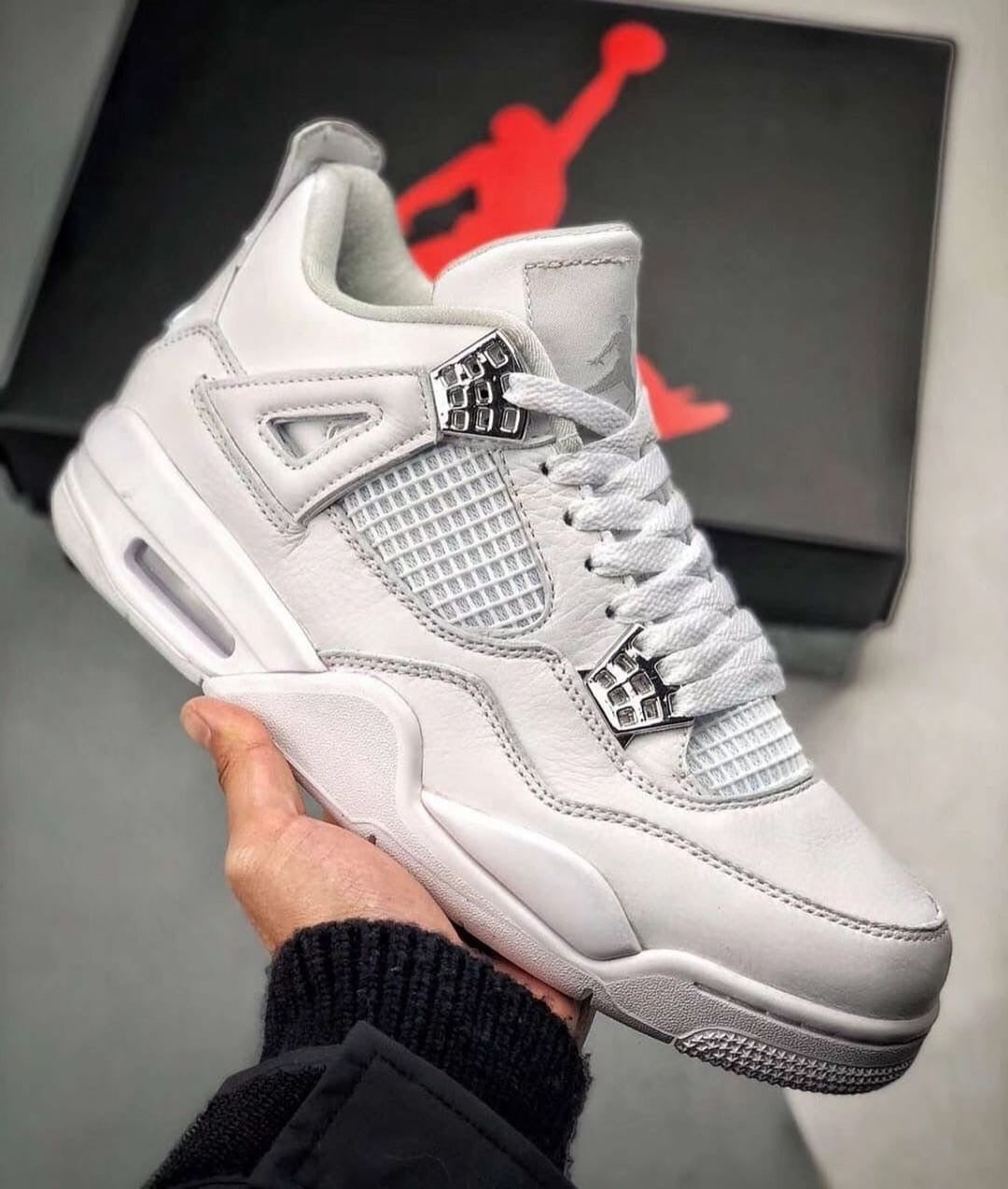 NK. Air Jordan Retro 4 Pure Money