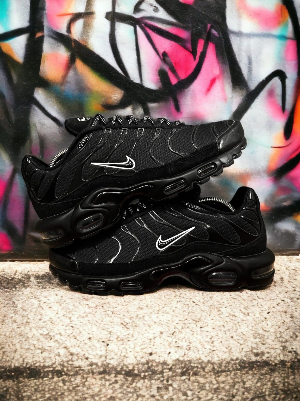 Airmax Plus Black / White