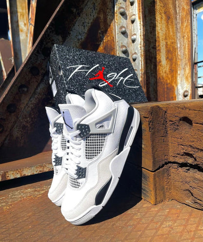 SB x A.Jordan 4