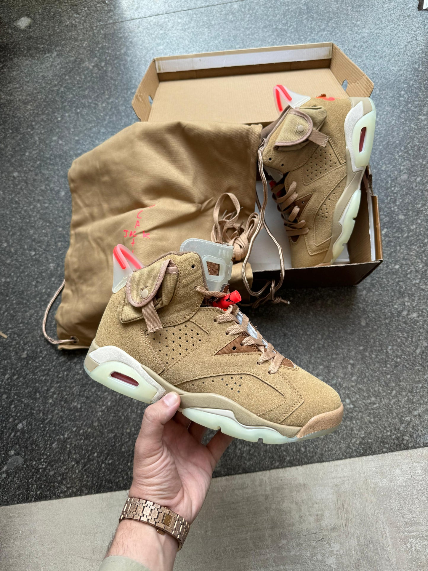 A.Jordan 6 Brithish Khakhi