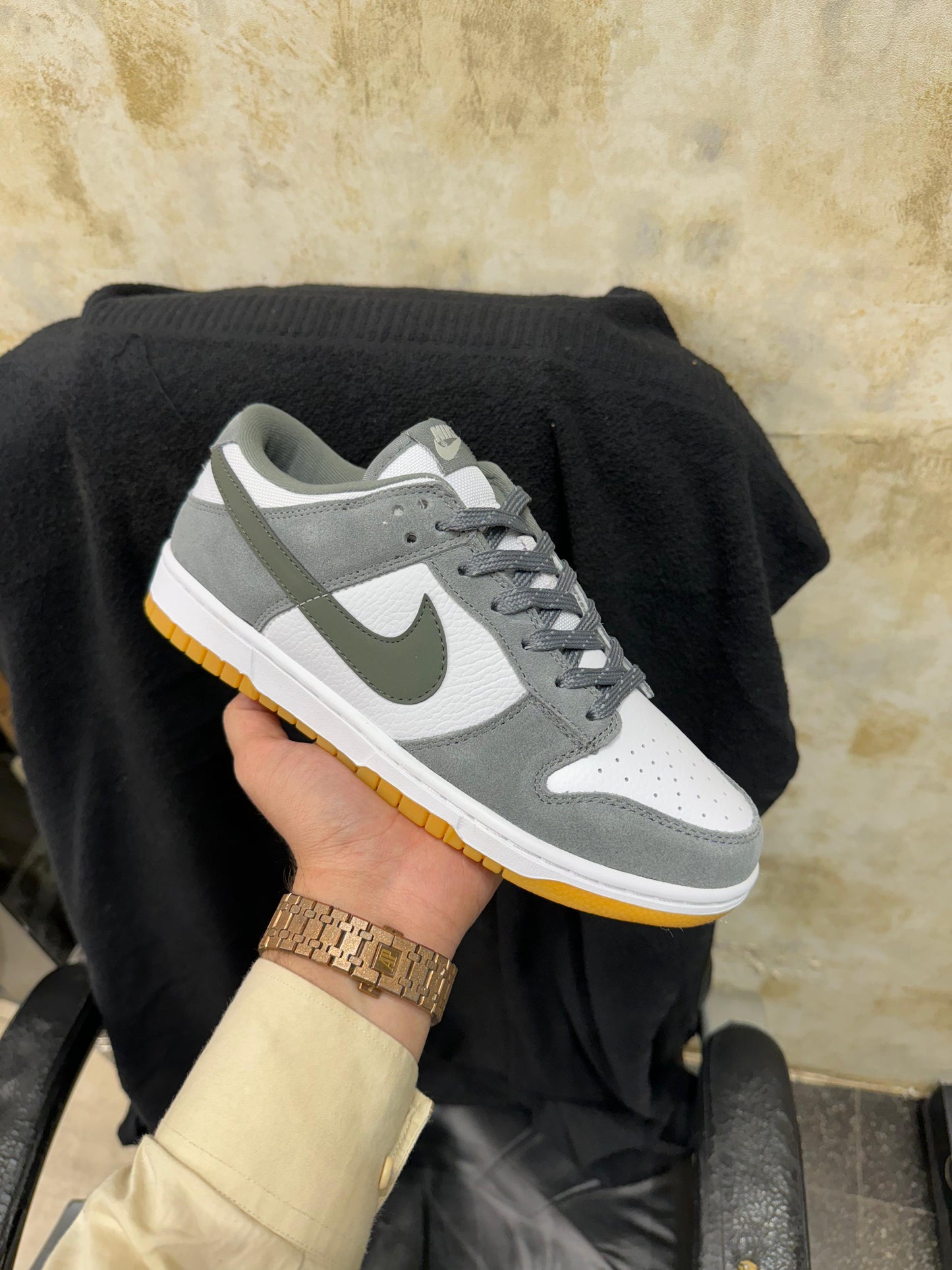 SB Dunk Low - Grey Gum Edition