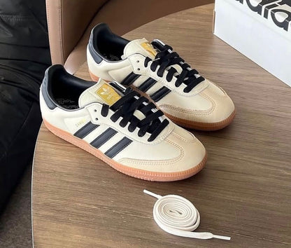 ADI. Samba Cream Sand Strata 2025