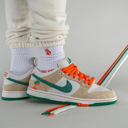 SB Dunk Low Jeritos