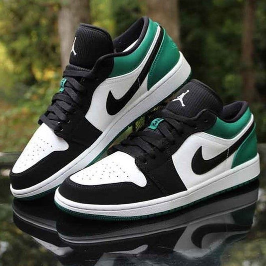 A.Jordan Retro 1 Low ‘Black Mystic Green’