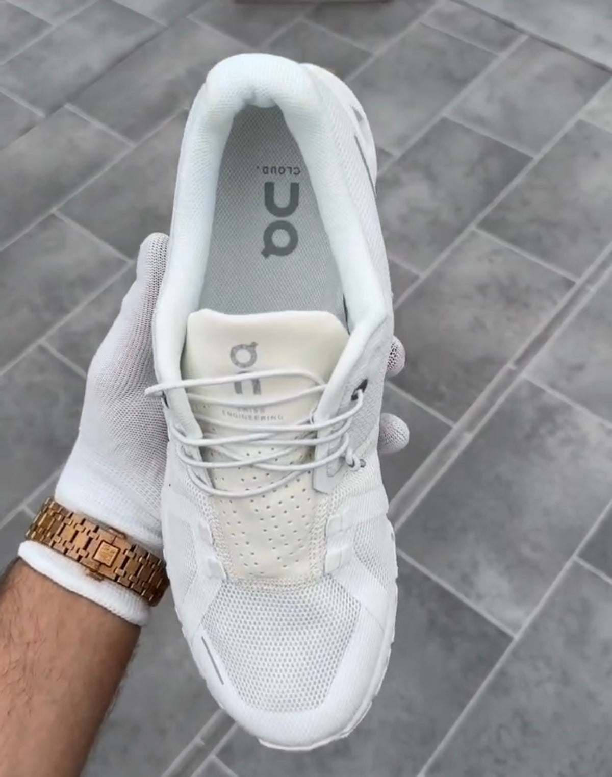 OC. Running 6 White