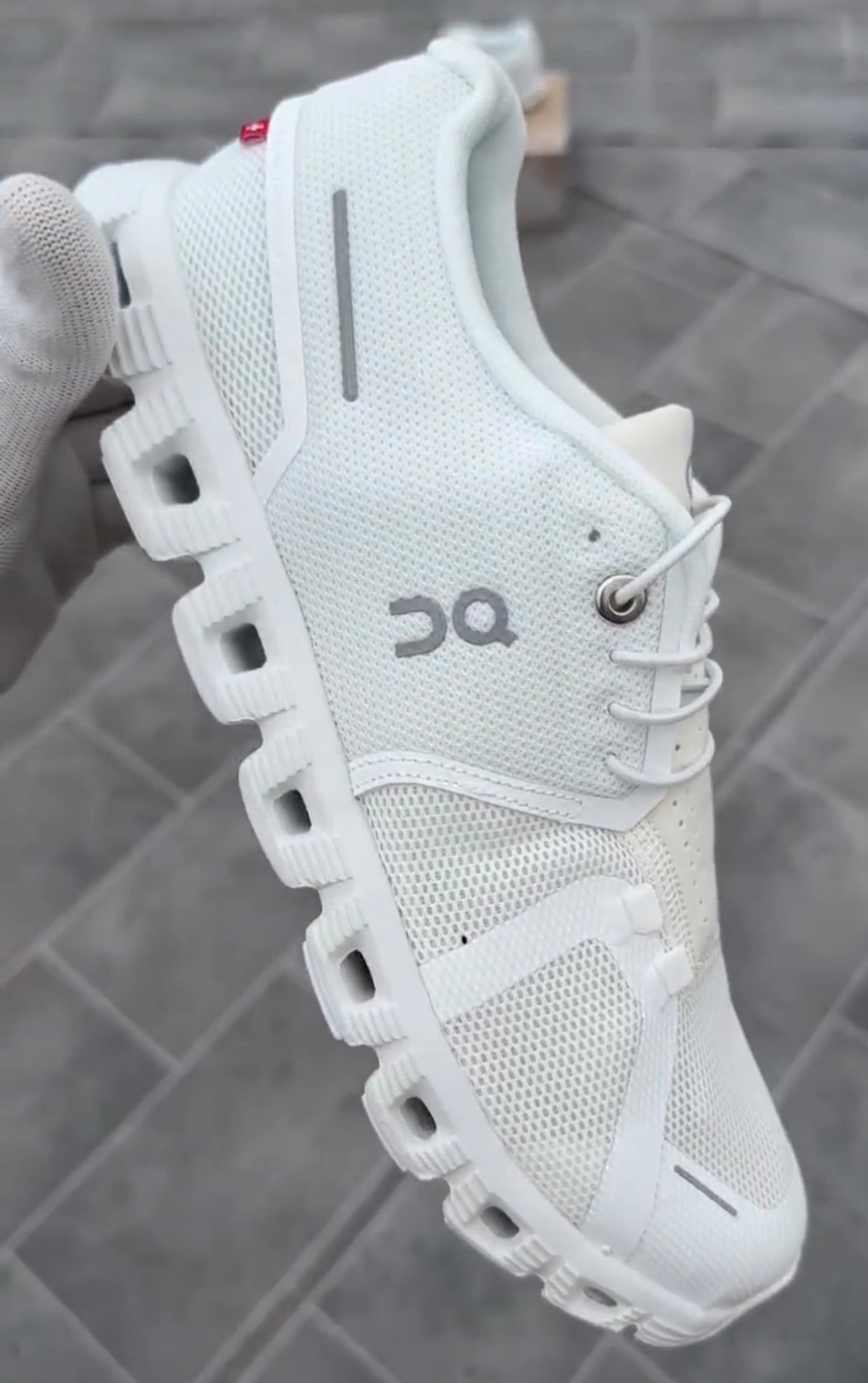 OC. Running 6 White