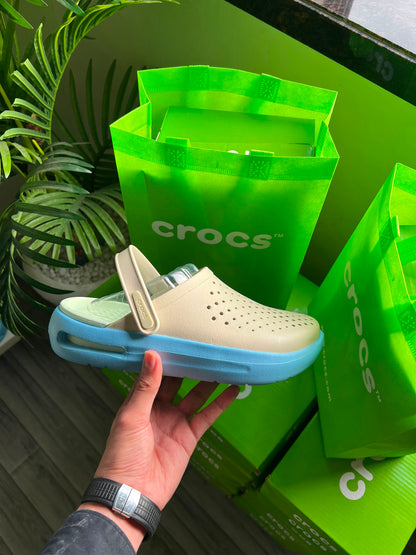 Crocs InMotion Clog  cream sky