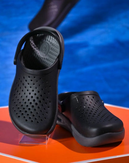 Crocs InMotion Clog  All Black